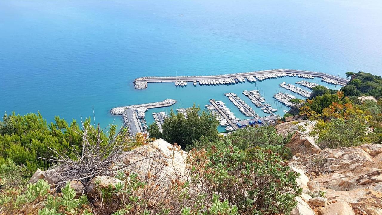 Salvia E Rosmarino - Affittacamere In Liguria Villanova d'Albenga Eksteriør bilde