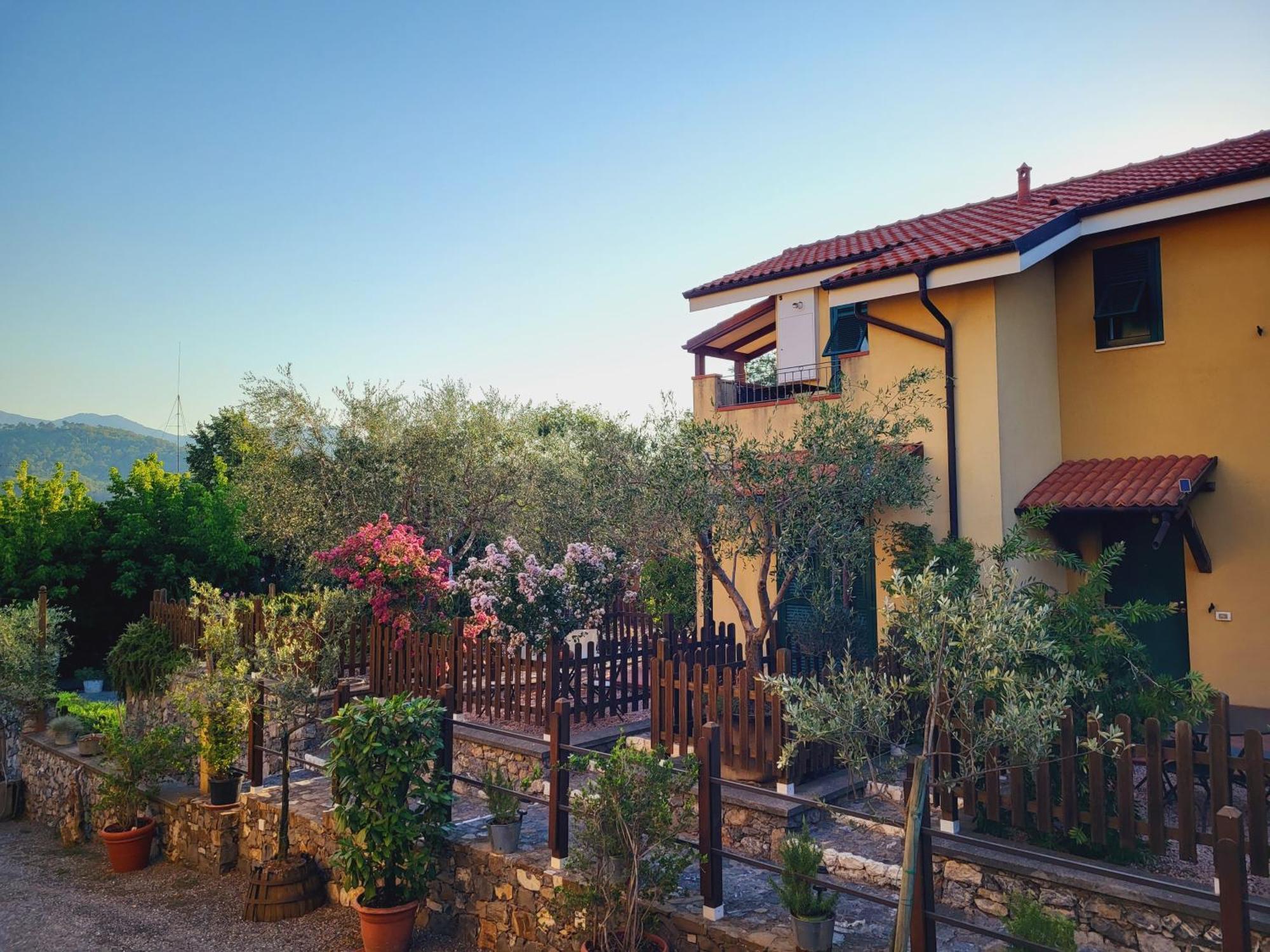 Salvia E Rosmarino - Affittacamere In Liguria Villanova d'Albenga Eksteriør bilde