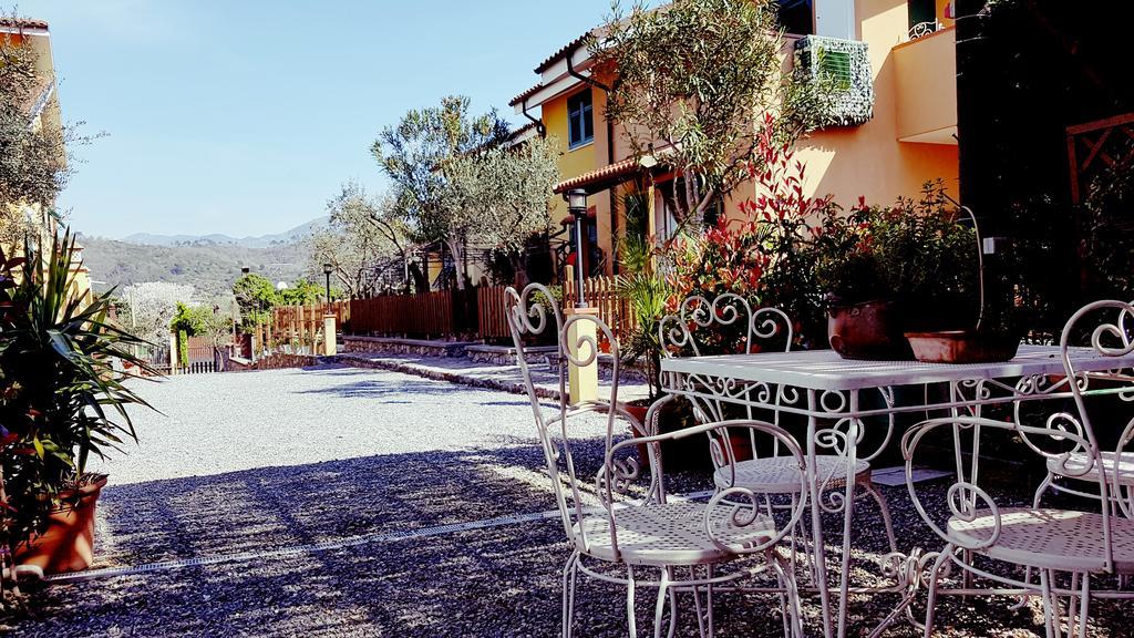 Salvia E Rosmarino - Affittacamere In Liguria Villanova d'Albenga Eksteriør bilde